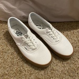 Vans Era style